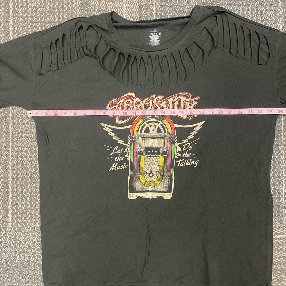 Torrid Aerosmith Black Slashed Classic Tee Size 2 - Picture 4 of 10